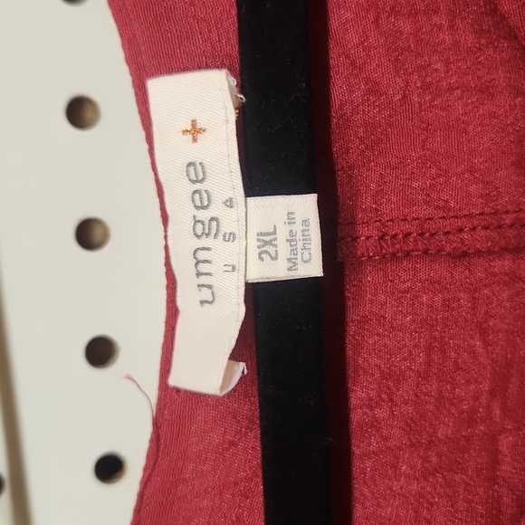 Umgee layered top 2XL cranberry red EUC tub 10 - Picture 2 of 7